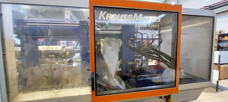 KRAUSS MAFFEİ 125-520 C2 - 125 TON PLASTİK ENJEKSİYON MAKİNESİ