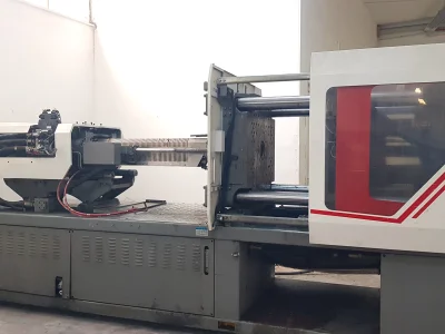 SERVO BOLE 260 TON PLASTİK ENJEKSİYON MAKİNESİ - 3
