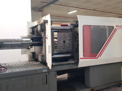 SERVO BOLE 260 TON PLASTİK ENJEKSİYON MAKİNESİ - 4