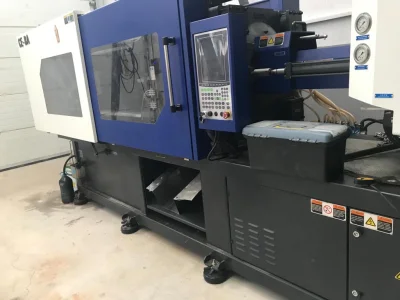 Plastik enjeksiyon makinesi 200 tonluk HAITAI - 1